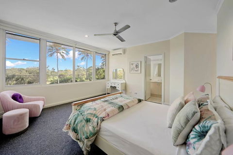 Sandy Cove @ Royle Palms - Tourism Townsville 1