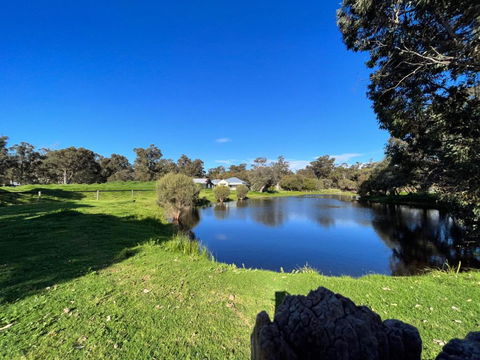 Secluded Rural Retreat In Southwest WA - Tourism Townsville 1