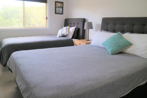 SkyLodge Temora - Tourism Townsville 3