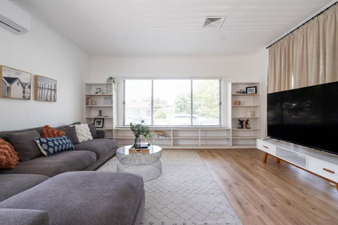 Space And Comfort On Marshall - Tourism Townsville 1