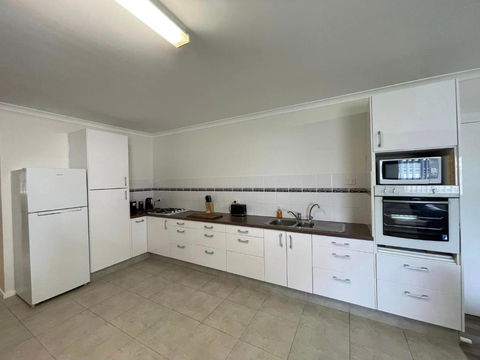 Springfield Stay - Tourism Townsville 1