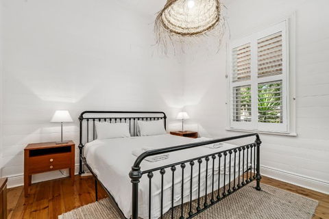 Swainson On Gordon - Tourism Townsville 3