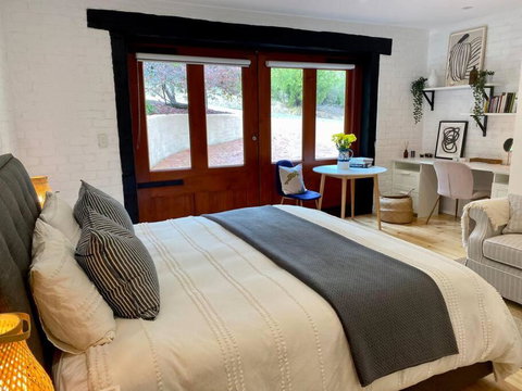 The Coach House - Tourism Townsville 2
