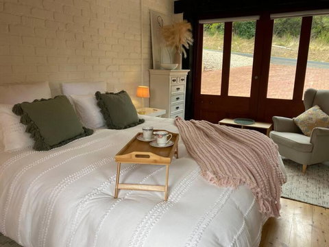 The Coach House - Tourism Townsville 3