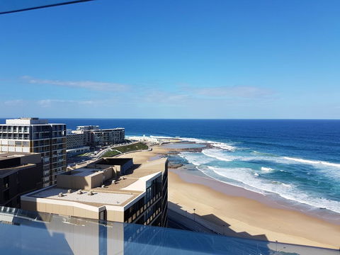 Beau Monde Apartments Newcastle - Horizon Newcastle Beach - Tourism Townsville 0