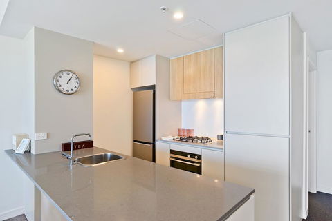 Beau Monde Apartments Newcastle - Horizon Newcastle Beach - Tourism Townsville 3