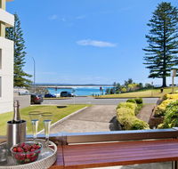 Beauty at the Beach - modern beachfront apartment - Tourism Townsville