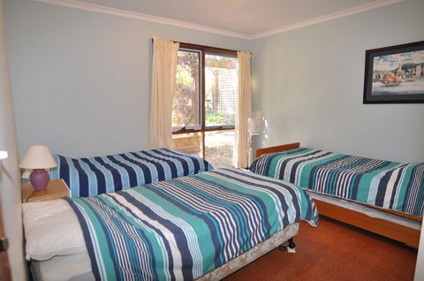 BEECHWOOD - SURF SIDE - Tourism Townsville 3