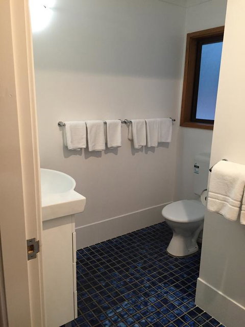 Belford Cottages - Tourism Townsville 3