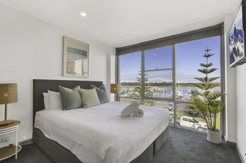 Bellevue On The Lakes - Tourism Townsville 2