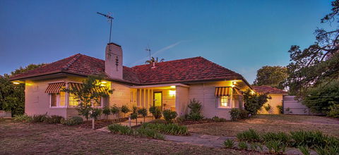 Benson House & Benson Lodge - Tourism Townsville 0