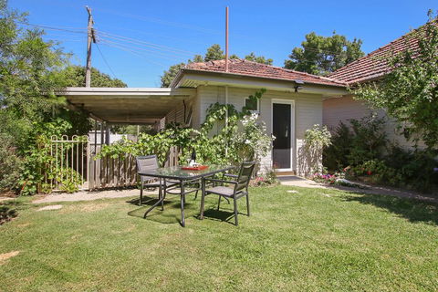 Benson House & Benson Lodge - Tourism Townsville 3