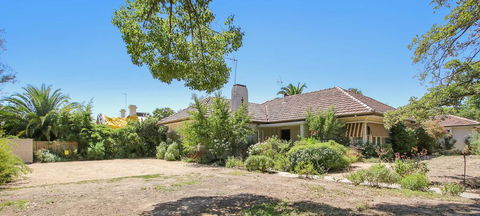 Benson House & Benson Lodge - Tourism Townsville 1