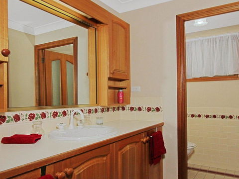 Benvenue - Resort Style With Pool - Tourism Townsville 3