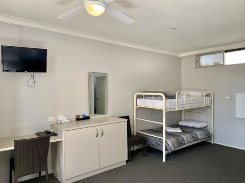 Bermagui Beach Hotel - Tourism Townsville 1