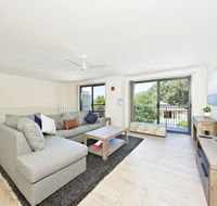 Birdsong  Nelson Bay - Tourism Townsville