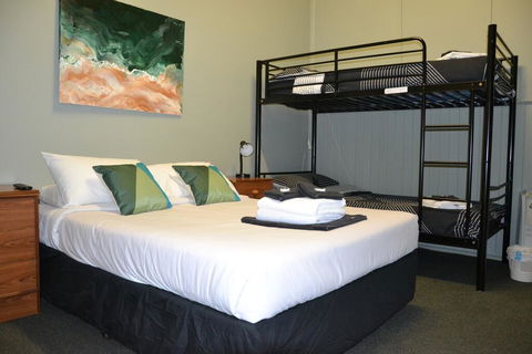 Black Diamond Lodge - Tourism Townsville 2