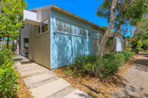 Blues Shack At Pandanus - Tourism Townsville 0