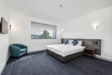 Thornton Executive Hotel - Tourism Townsville 0