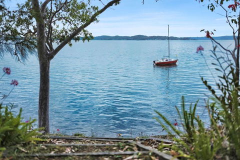 Wangi Waterfront HIdeaway - Tourism Townsville 2