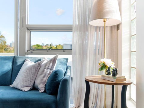 XQ Collection La Casa De Frida - Modern Studio With Balcony - Tourism Townsville 0