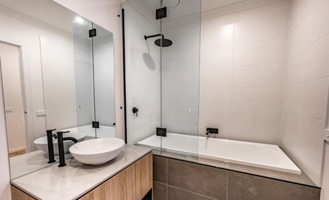 Williamstown Townhouse - Tourism Townsville 2