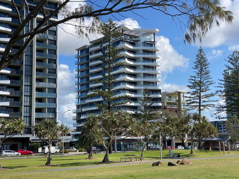 X Kirra Apartments - Tourism Townsville 3
