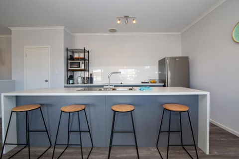 Xanadu - Aldinga Beach - C21 SouthCoast Holidays - Tourism Townsville 2