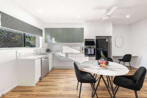 Windsor Charm - Unit Two - Tourism Townsville 0