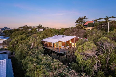 Yarrimbah Holiday Retreat - Tourism Townsville 1