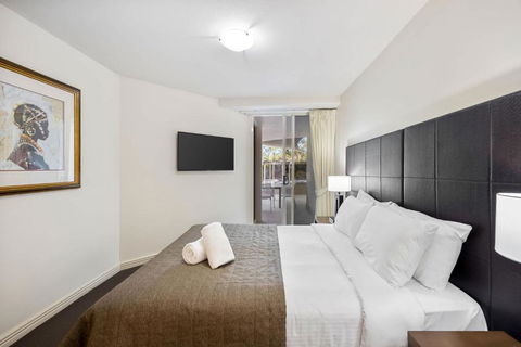 ZANZ205- Exclusive Outdoor Spa With Ocean Glimpses - Tourism Townsville 2