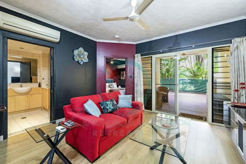 ZEN MARKETS - Boutique 1-BR Apt Near Parap Markets - Tourism Townsville 0