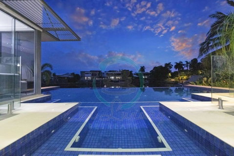 ZenLux: 4BR Bayview Mansion Infinity Pool + Cinema - Tourism Townsville 1