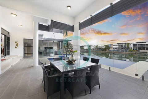 ZenLux: 4BR Bayview Mansion Infinity Pool + Cinema - Tourism Townsville 3