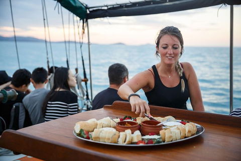 Fly & Sail Package (With Providence) - Tourism Townsville 0