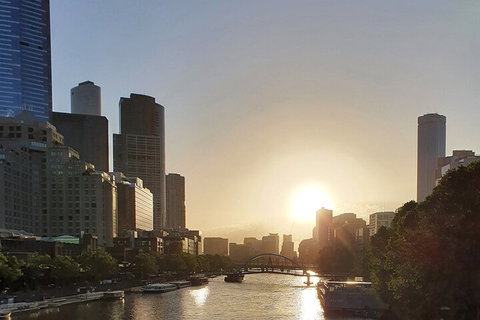 Melbourne After Dark 2-hour Walking Tour - Tourism Townsville 4